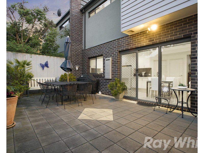 2/18 Garfield Street, Cheltenham VIC 3192