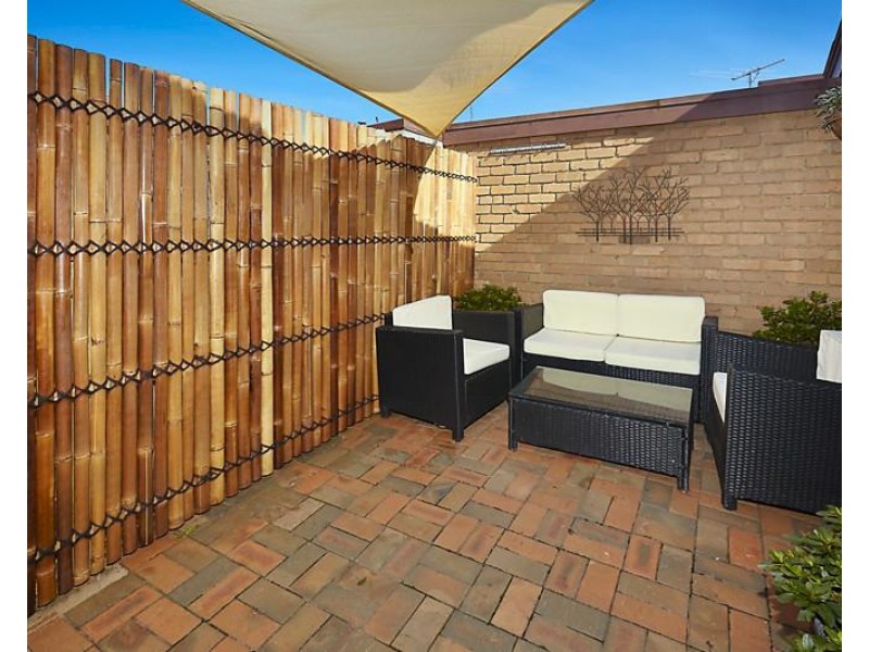 1/293-297 Warrigal Road, Cheltenham VIC 3192