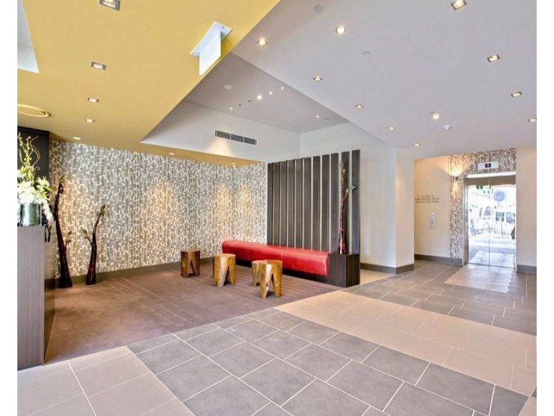 2007/63 Whiteman Street, Southbank VIC 3006