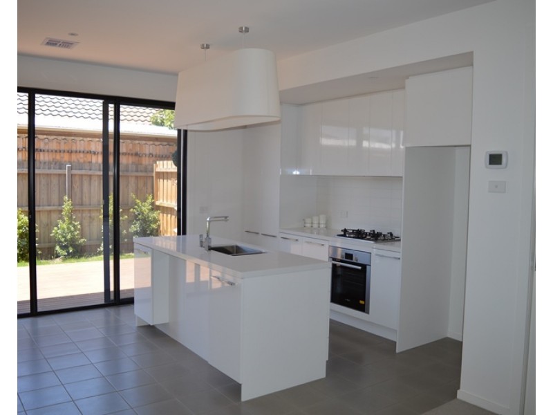 24 Lavender Avenue, Cheltenham VIC 3192