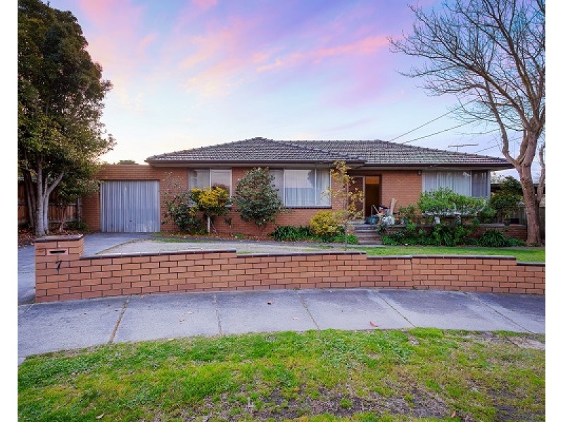 7 Tomar Court, Cheltenham VIC 3192