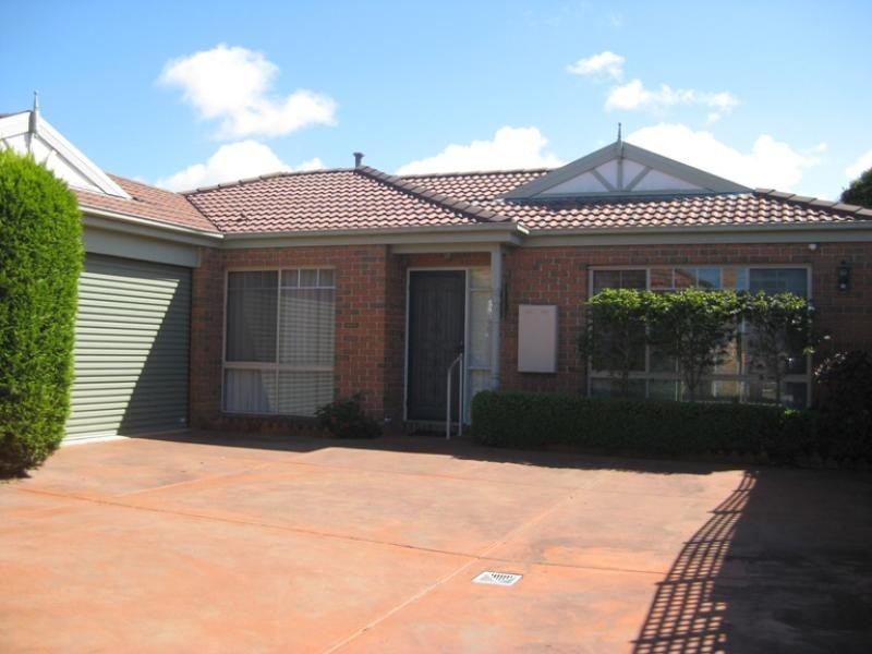 2/21 Charles Street, Cheltenham VIC 3192