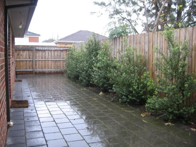 2/15 Dermot Street, Oakleigh South VIC 3167