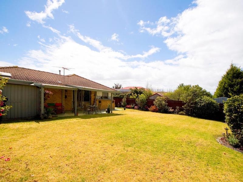 105 Amaroo Drive, Chelsea Heights VIC 3196