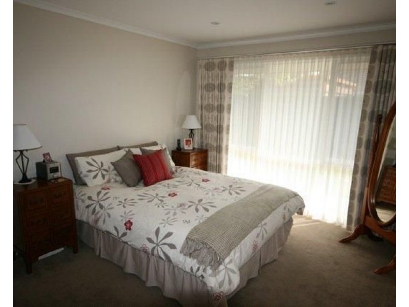 2/22 Buckingham Avenue, Bentleigh VIC 3204