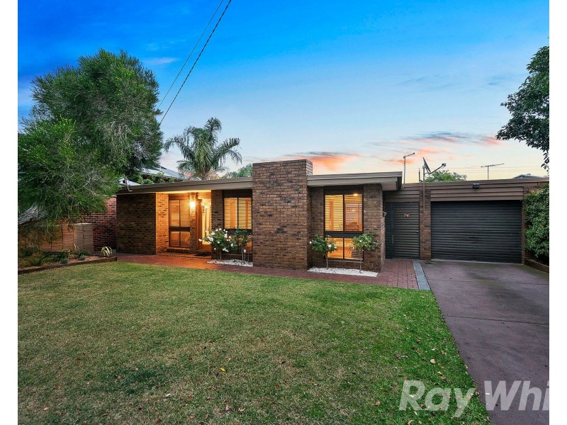 14 Kubis Crescent, Dingley Village VIC 3172