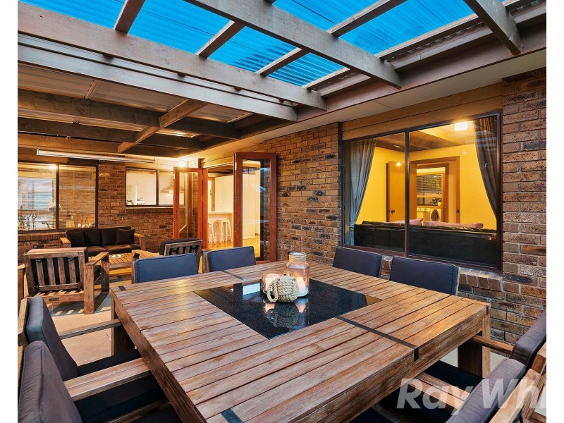 14 Kubis Crescent, Dingley Village VIC 3172