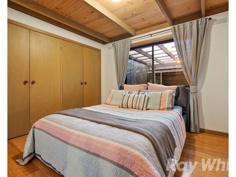 14 Kubis Crescent, Dingley Village VIC 3172