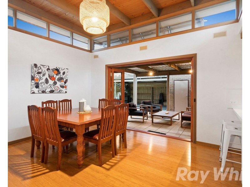 14 Kubis Crescent, Dingley Village VIC 3172