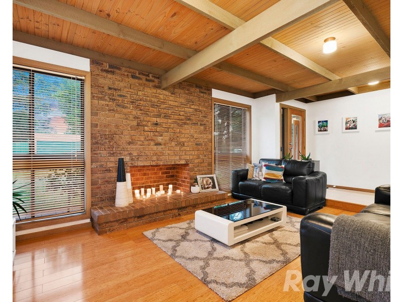 14 Kubis Crescent, Dingley Village VIC 3172