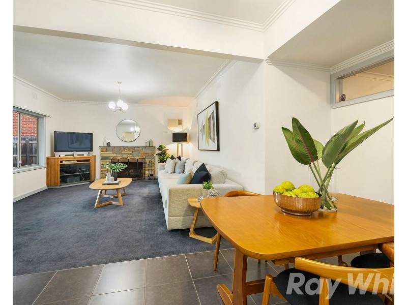 8 Evesham Road, Cheltenham VIC 3192