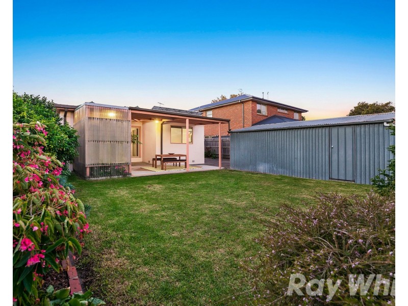 8 Evesham Road, Cheltenham VIC 3192