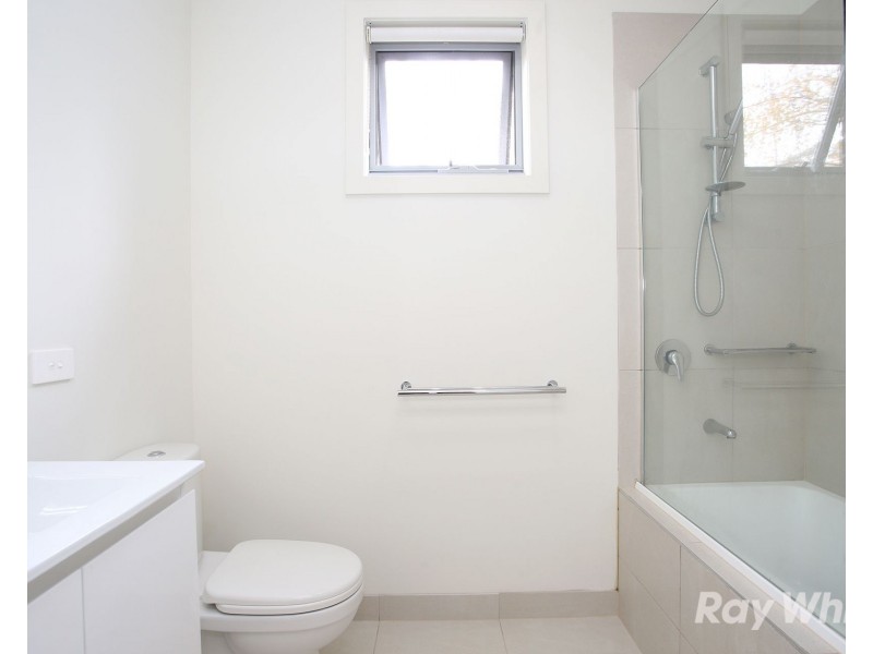 8/6 Jean Street, Cheltenham VIC 3192