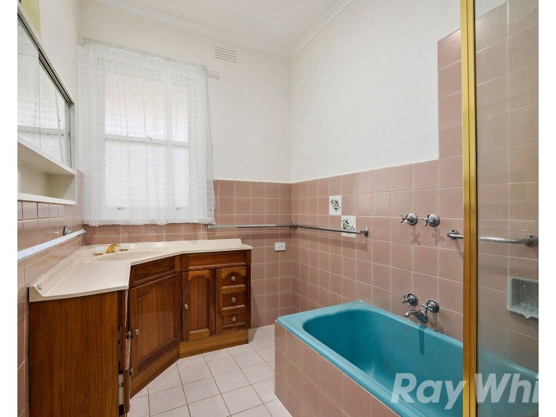 6 Yaralla Road, Bentleigh East VIC 3165