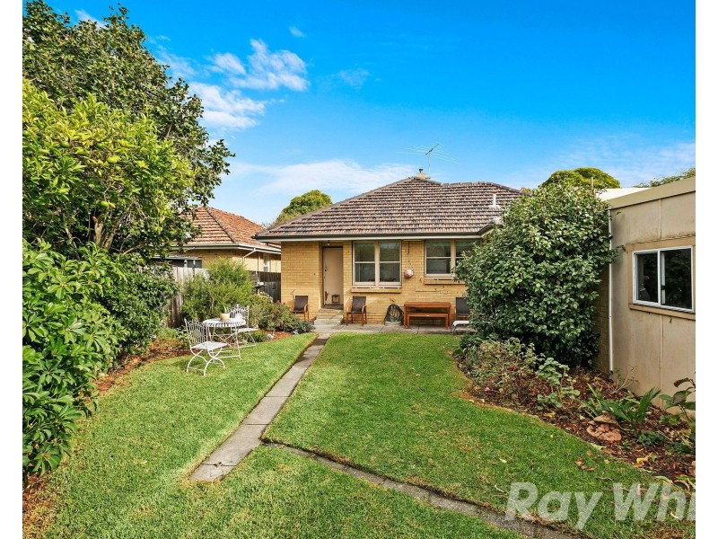 6 Yaralla Road, Bentleigh East VIC 3165