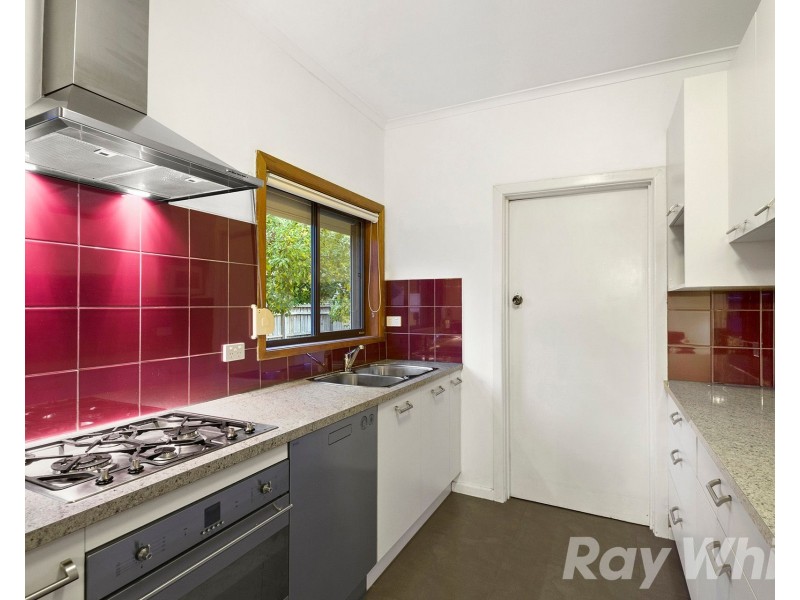 5 Susan Court, Cheltenham VIC 3192