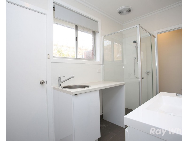 1/54 Venice Street, Mornington VIC 3931