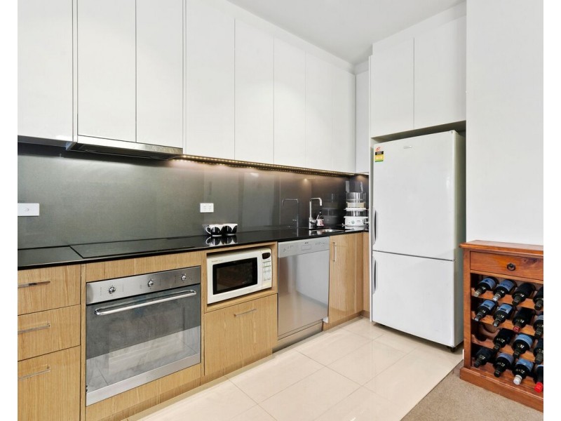 211/323 Charman Road, Cheltenham VIC 3192