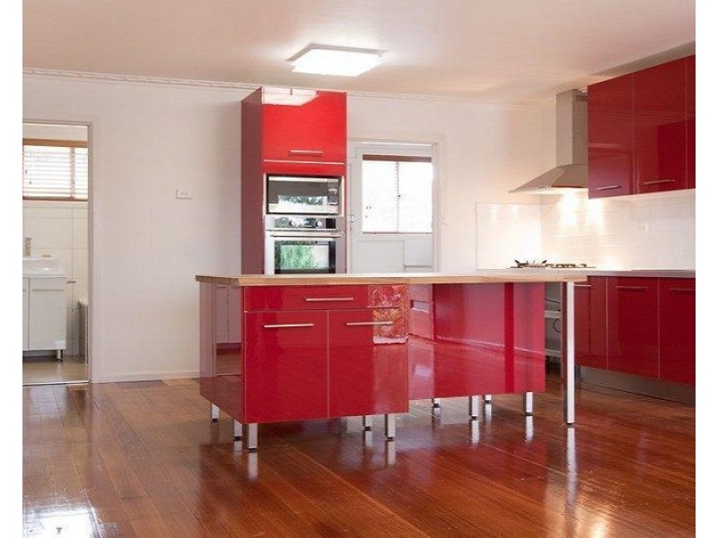 1/2 Barker Street, Cheltenham VIC 3192