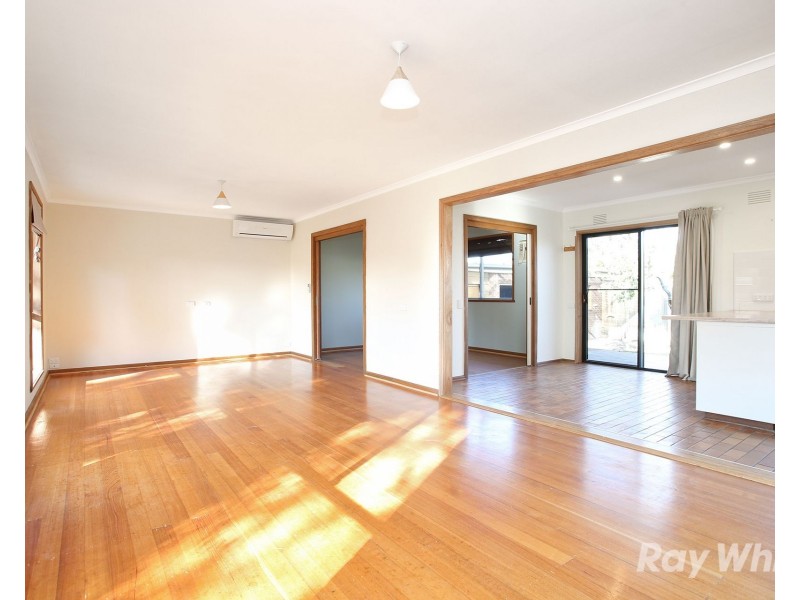 4 Callaghan Court, Cheltenham VIC 3192