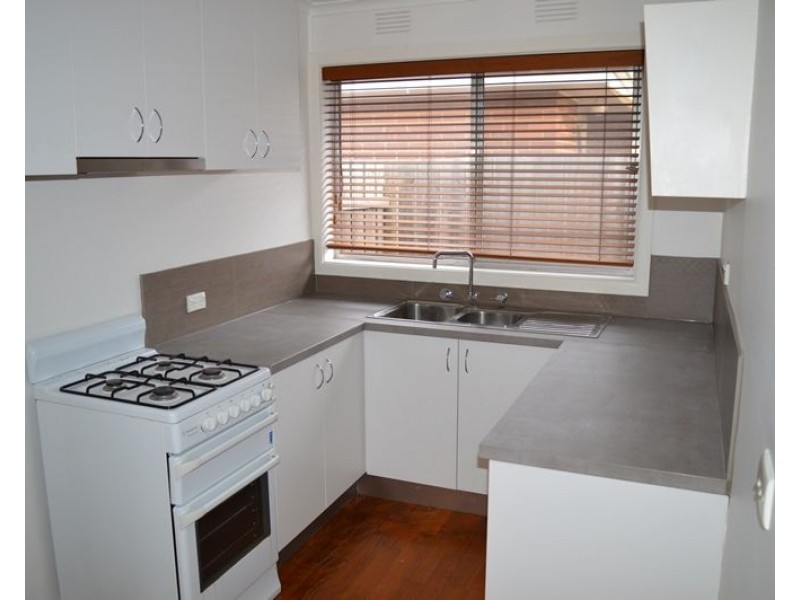 8/11 Axelton Street, Cheltenham VIC 3192