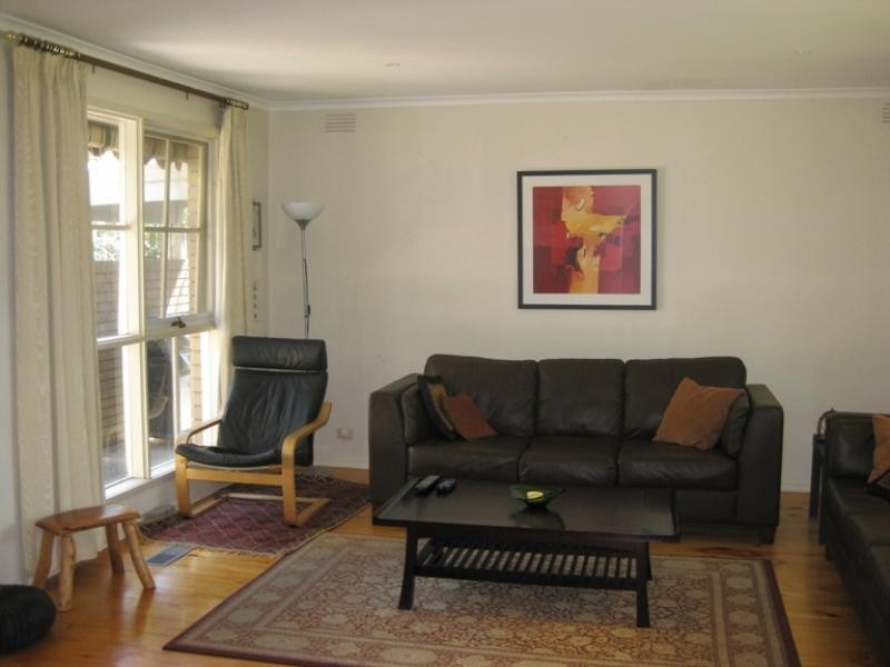 4 Shannon Court, Dingley Village VIC 3172