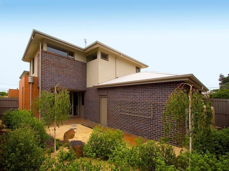 21 Walker Grove, Cheltenham VIC 3192