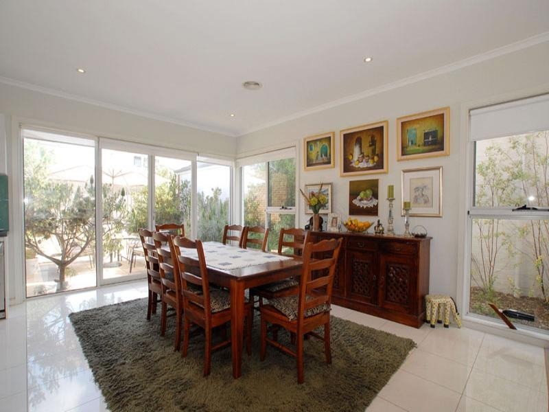 9 St. George Crescent, Heatherton VIC 3202