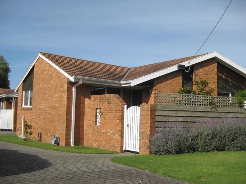 1/8 Baringhup Street, Cheltenham VIC 3192