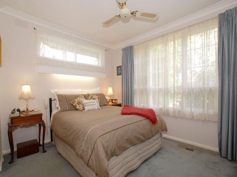 14 Coral Court, Cheltenham VIC 3192