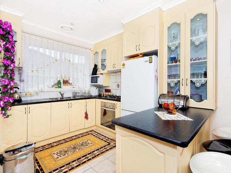 4/90-92 Chesterville Road, Cheltenham VIC 3192