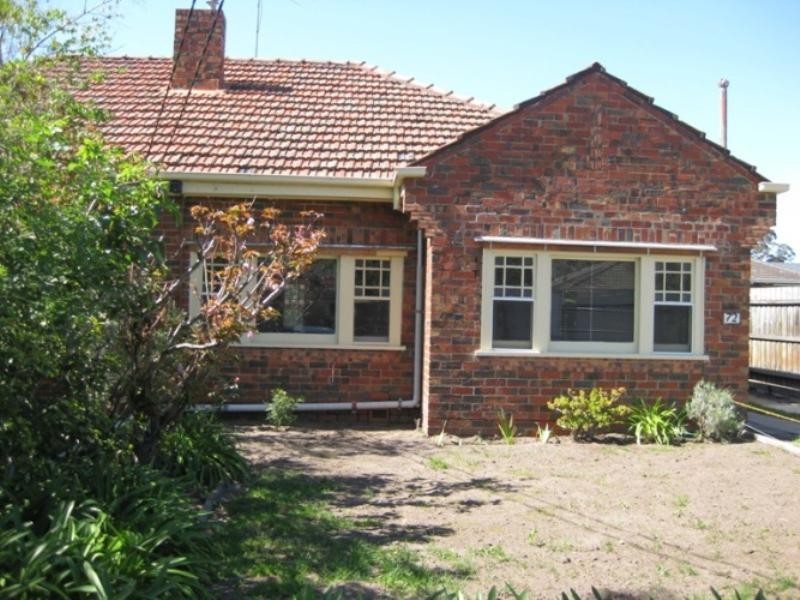 72 St. Andrews Street, Brighton VIC 3186