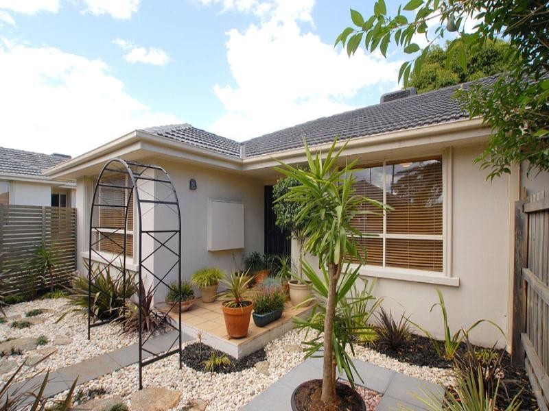 304C Warrigal Road, Cheltenham VIC 3192