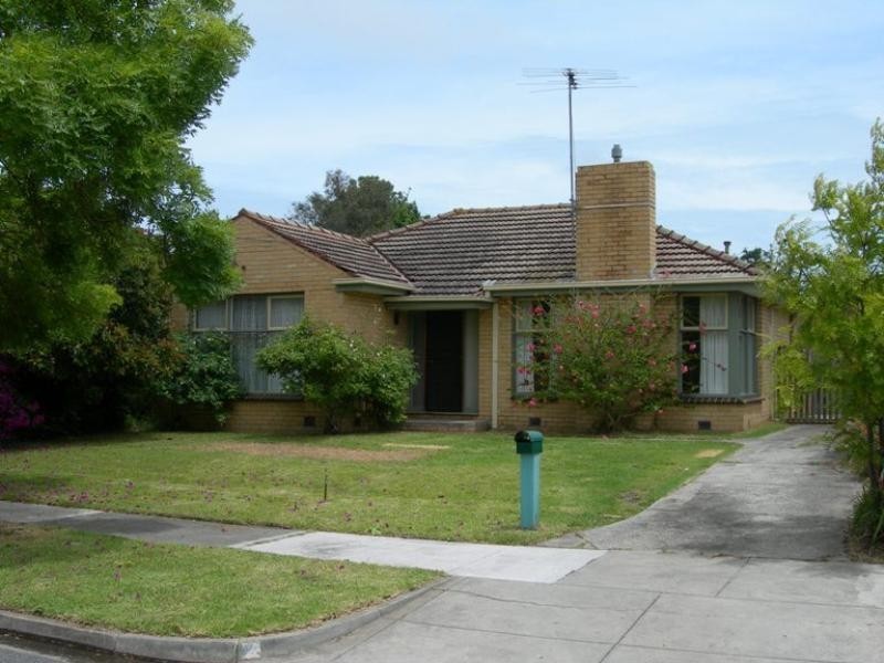 15 Gainsborough Road, Mentone VIC 3194