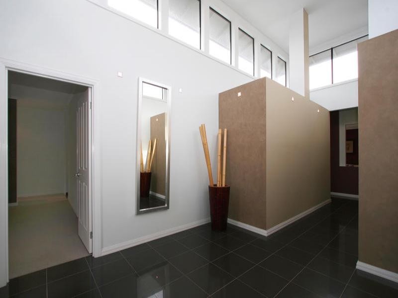 16 Burdekin Boulevard, Waterways VIC 3195