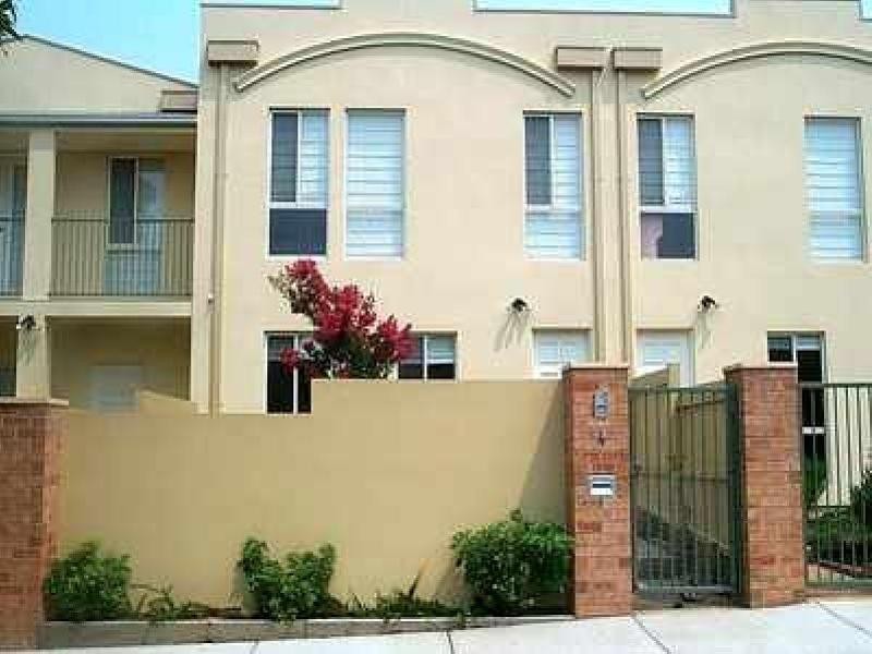 4/212 Charman Road, Cheltenham VIC 3192