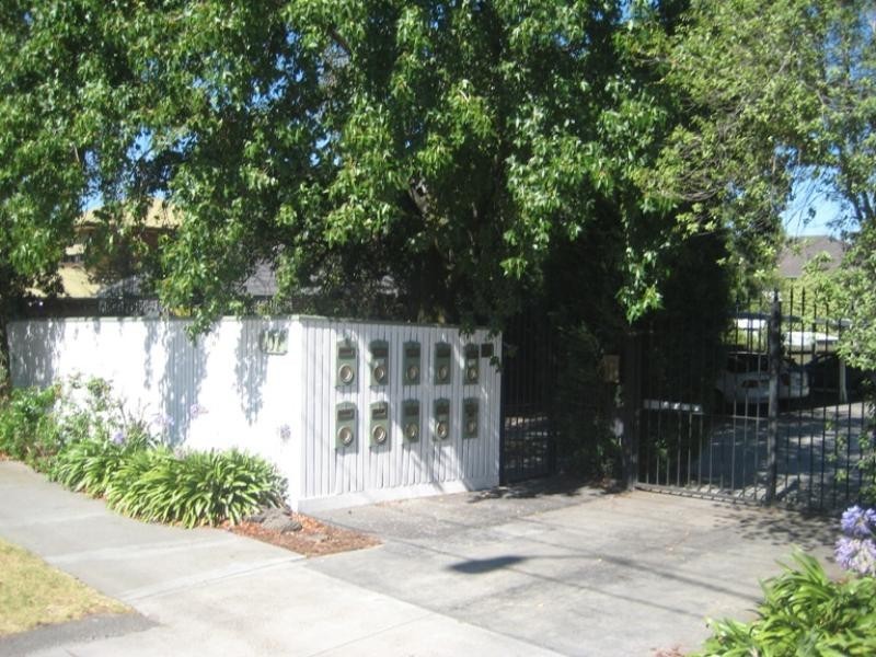 6/107 Warrigal Road, Mentone VIC 3194