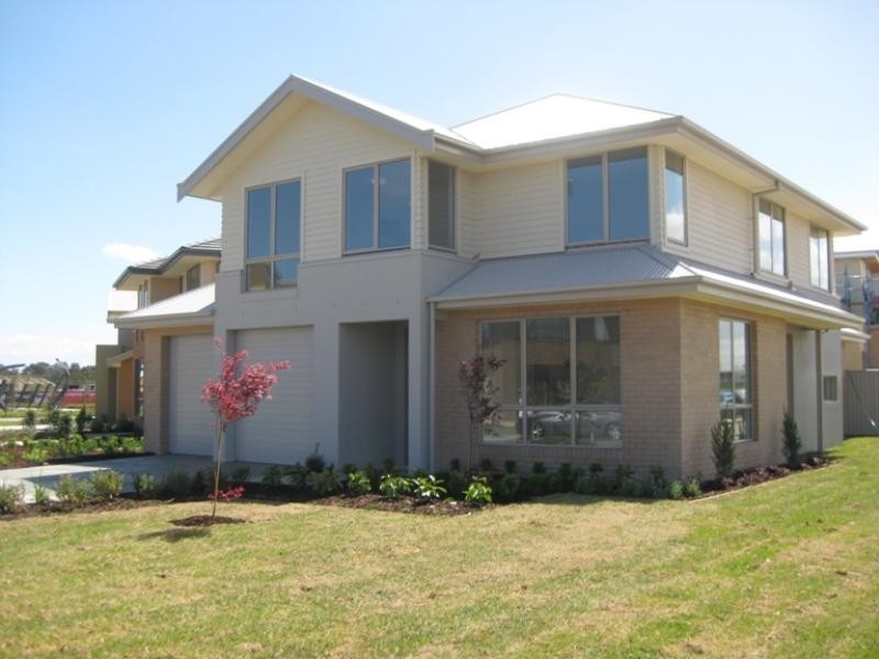 5 Chopard Avenue, Waterways VIC 3195