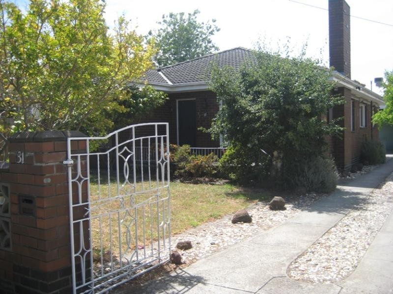 31 Weymar Street, Cheltenham VIC 3192