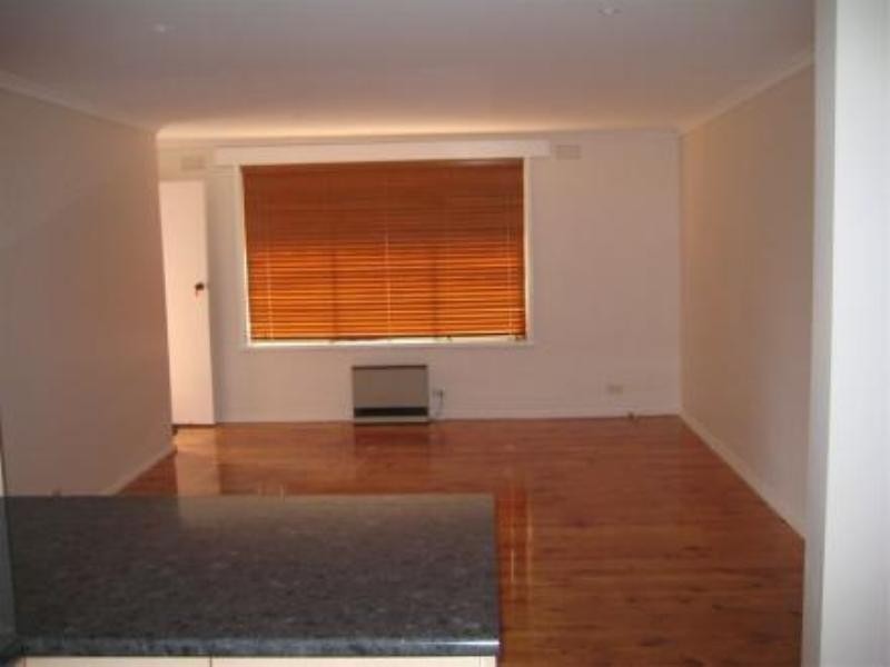 1/96 Cavanagh Street, Cheltenham VIC 3192