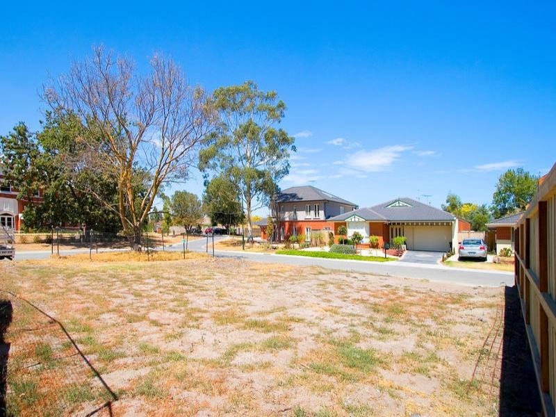 9 Verdure Crescent, Cheltenham VIC 3192