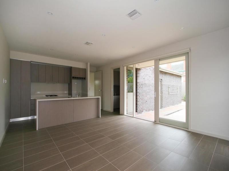 21 Walker Grove, Cheltenham VIC 3192