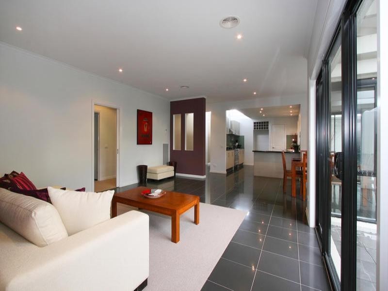 16 Burdekin Boulevard, Waterways VIC 3195