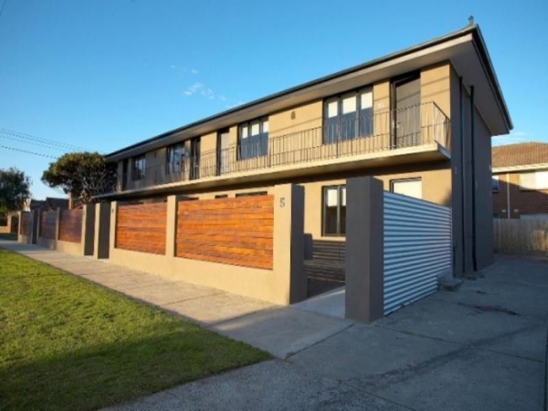 9/52 Plummer Road, Mentone VIC 3194