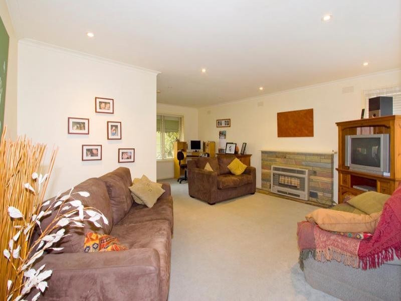 11 Kardinian Avenue, Cheltenham VIC 3192