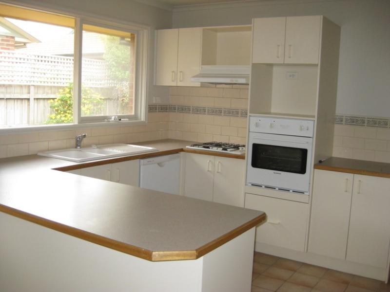 36 Tintern Mews, Cheltenham VIC 3192