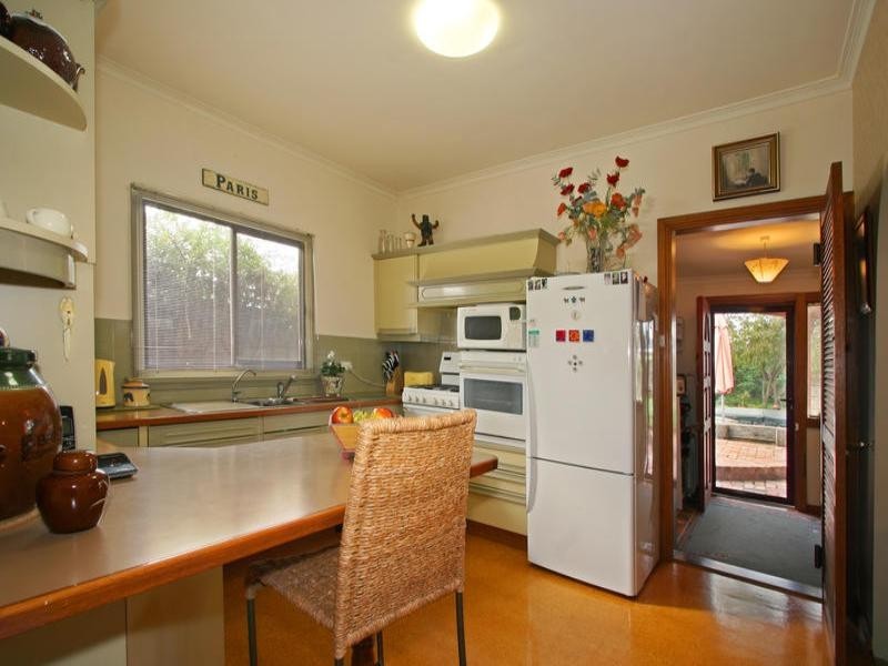 36 Golfview Road, Heatherton VIC 3202