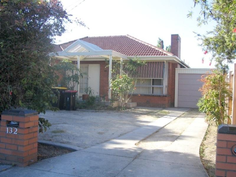 132B Chesterville Road, Cheltenham VIC 3192