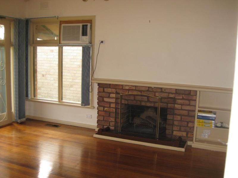 2 Mena Avenue, Cheltenham VIC 3192