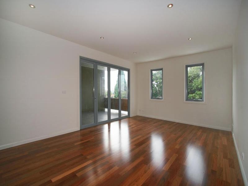 2/17 Coolac Street, Cheltenham VIC 3192